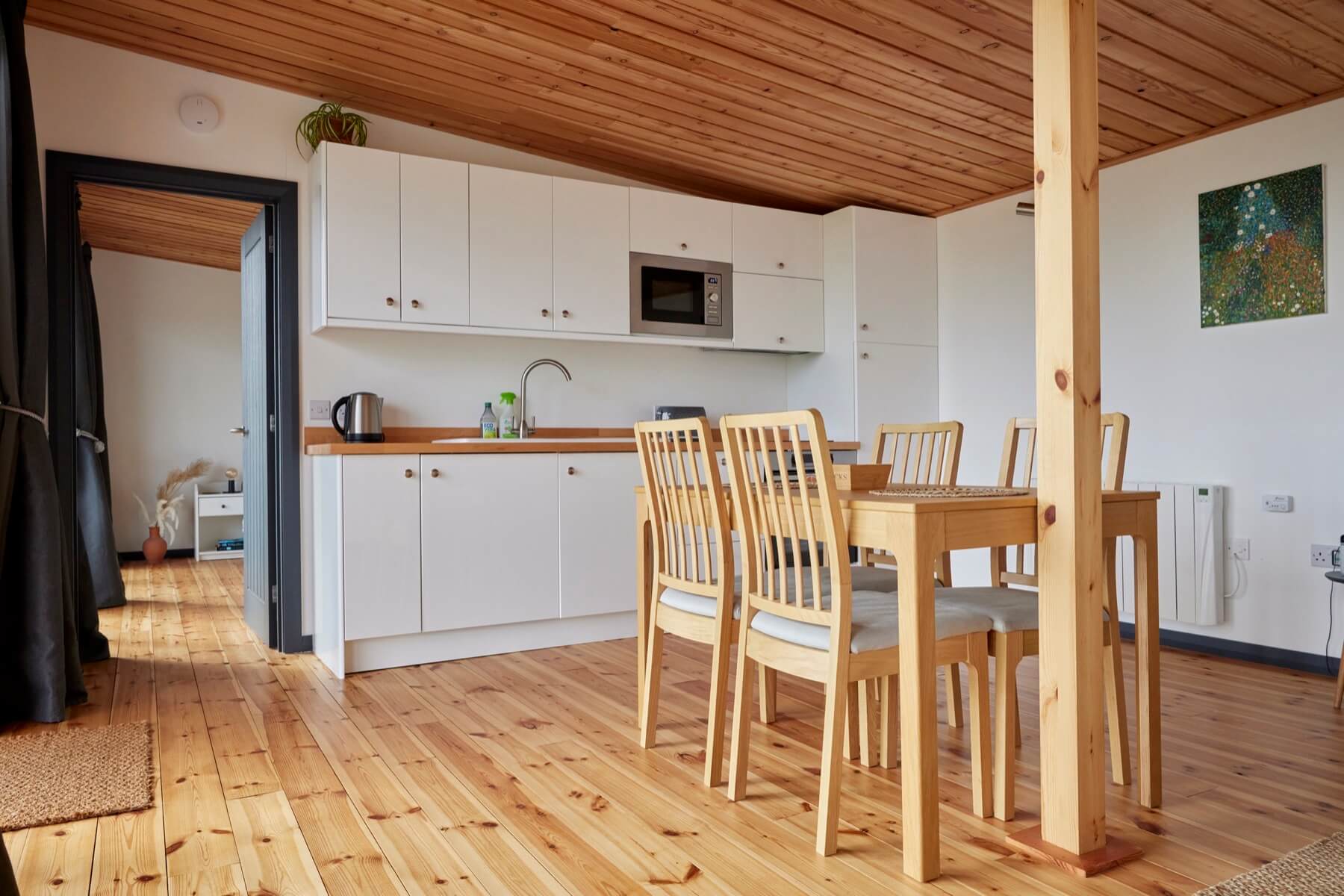 Beachams_Barn_Cabin_1_016