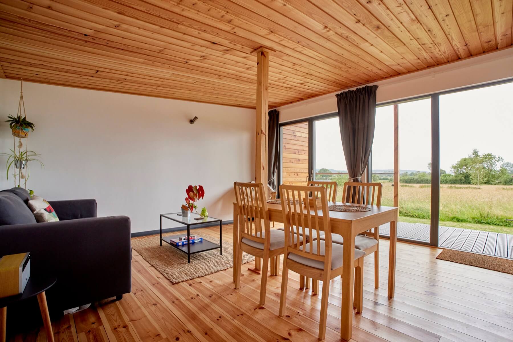 Beachams_Barn_Cabin_1_030